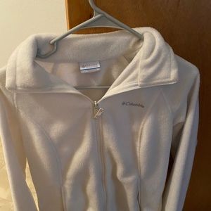 columbia jacket! brand new. tried on once. size medium